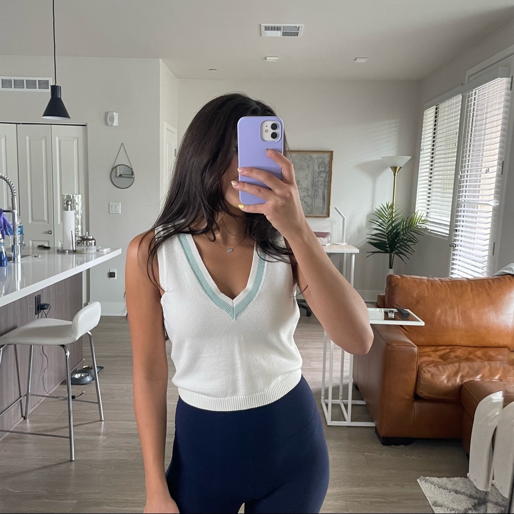 Blue Blush Cropped V-Neck Vest